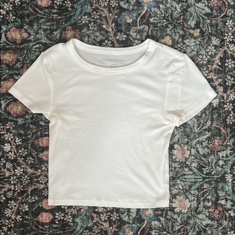 american eagle baby tee